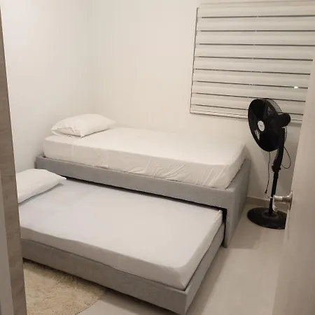 Apartamento En Torices Piso 10 * Cartagena